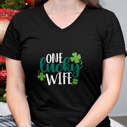 Best Wife Shirt, Wife and Husband Unisex T-Shirt/Hoodie/Sweatshirt HLT00 - Gift for wife T shirt, lucky wife   One Lucky Wife Irish St Patricks Day Womens Girls Funny Gift Lon