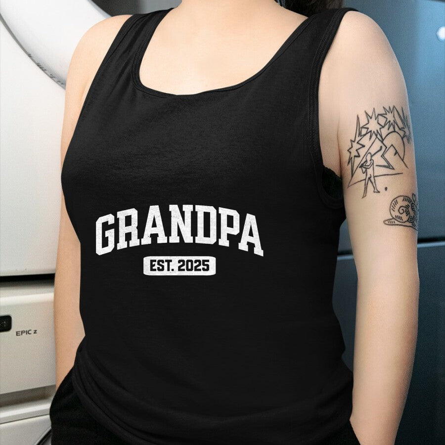Best Grandpa Shirt, Proud Grandpa Unisex T-Shirt/Hoodie/Sweatshirt HLT00 - Promoted to Grandpa 2025 Grandfather Pregnancy Announcement T-Shirt