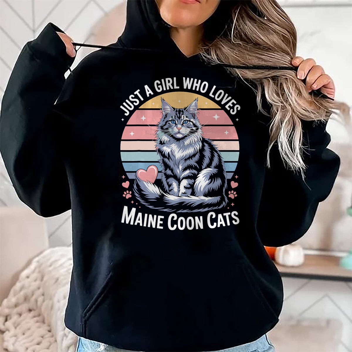 Cat Love Shirt, Funny Cat Lover Gift UnisexT-Shirt/Hoodie/Sweatshirt HLT00 - Just a Girl who Loves Maine Coon Cats T-Shirt