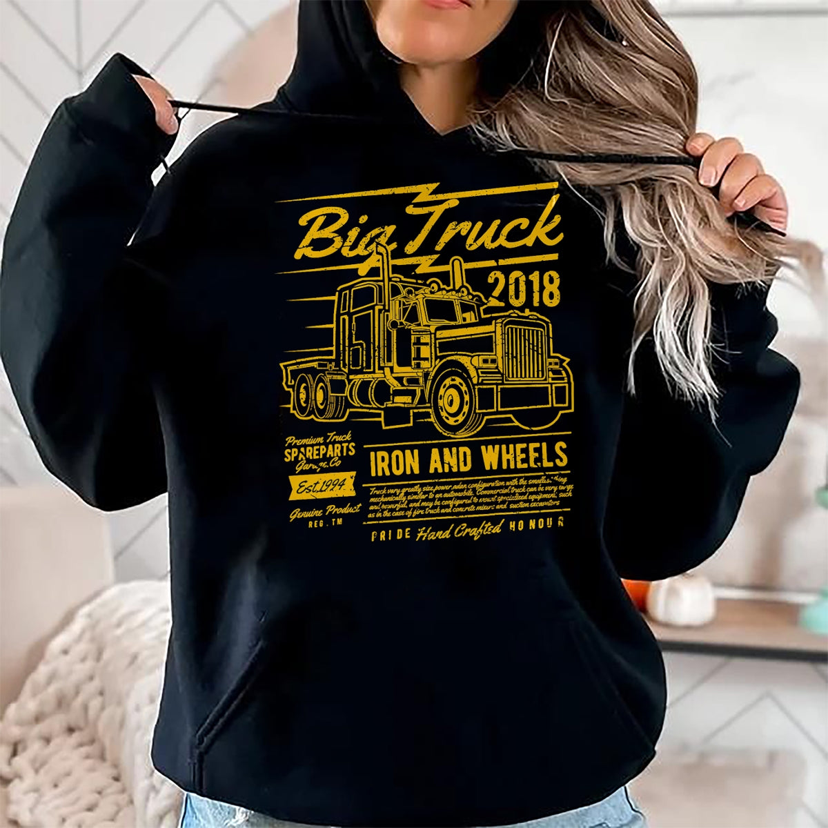 Best Truck Driver Life Shirt, Funny Trucker UnisexT-Shirt/Hoodie/Sweatshirt HLT00 - 18-Wheeler Semi-Trailer Truck Drivers Big Rig Trucking Shirt T-Shirt