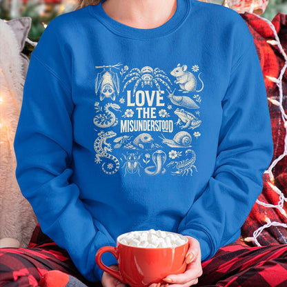 Cat Love Shirt, Funny Cat Lover Gift UnisexT-Shirt/Hoodie/Sweatshirt HLT00 - Love The Misunderstood Bat Raven Cat Snake Spider Moth Frog T-Shirt (2)