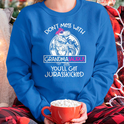 Best Grandma Shirt, Proud Grandma Unisex T-Shirt/Hoodie/Sweatshirt HLT00 - Dont Mess With Grandmasaurus Youll Get Jurasskicked Grandma T-Shirt (1)