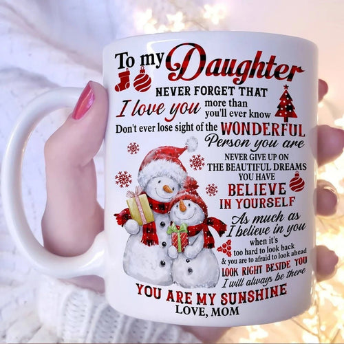 TO DAUGHTER MUG 01- GIFT FROM MOM - HLT00