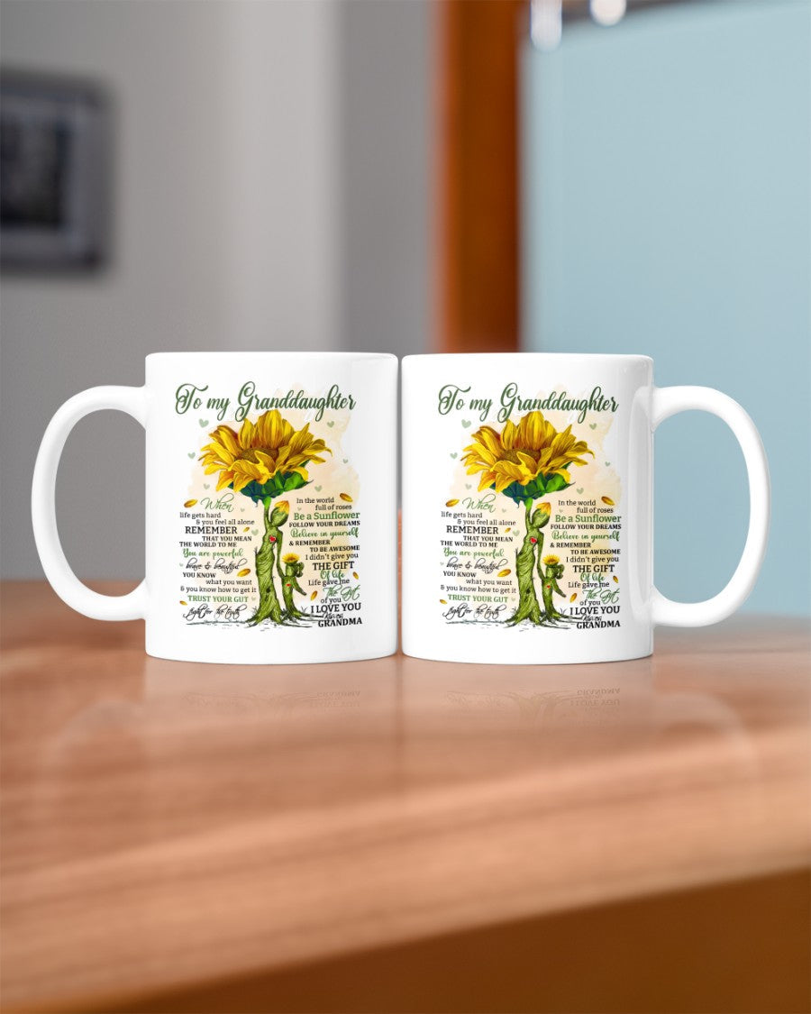 TO GRANDDAUGHTER MUG 02 - GIFT FROM GRANDMA - HLT00