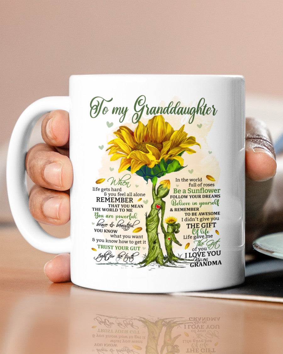 TO GRANDDAUGHTER MUG 02 - GIFT FROM GRANDMA - HLT00